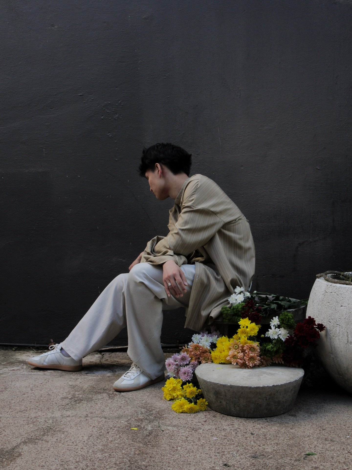 Sterling silver Profile 4 Cuff Ring featured in @__jungying&rsquo;s debut collection 🩶✨

Photography: @ms_amber_star 
Model: Daniel Shue @red11modelsnz