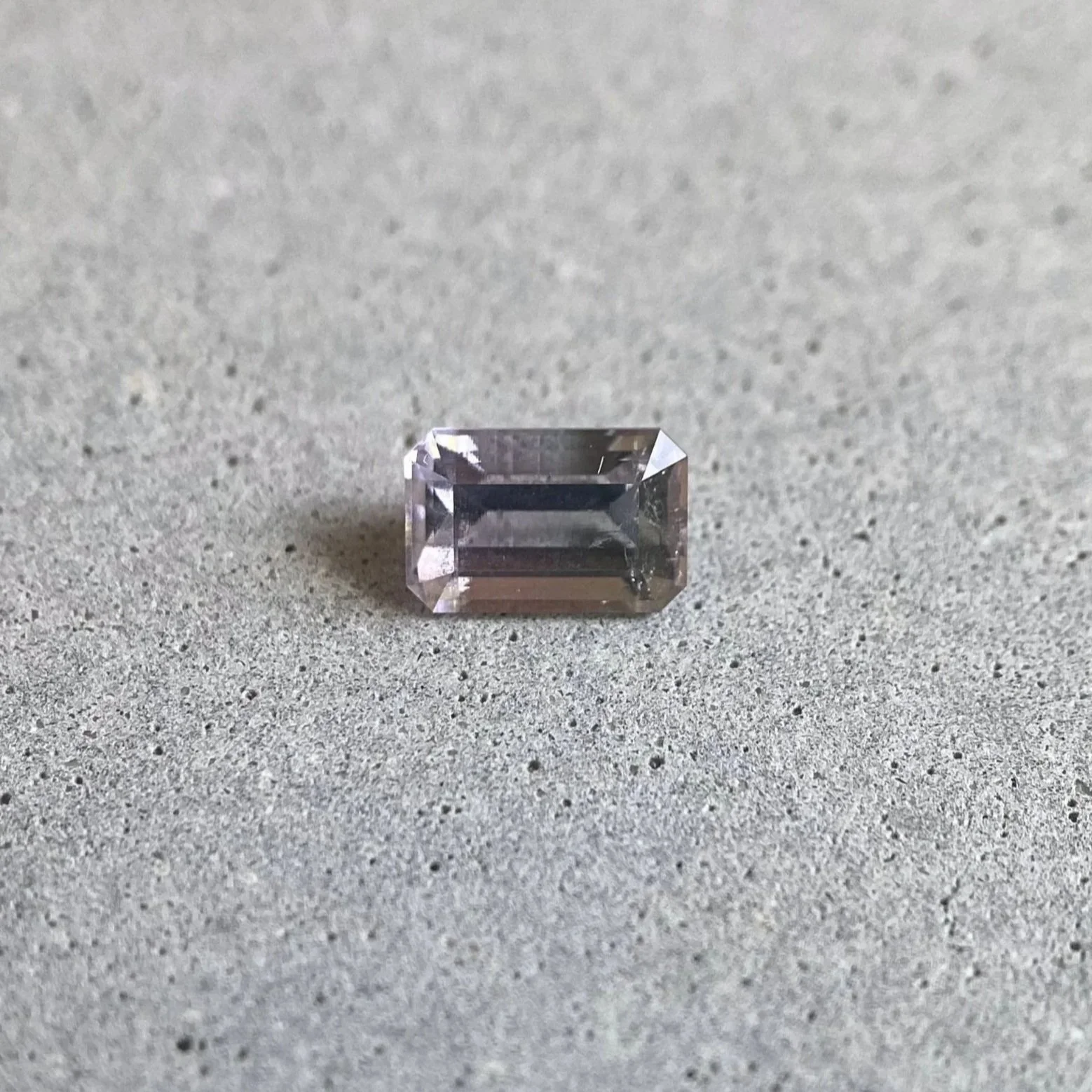 Bi%2BColour%2BTourmaline%2BSoft%2BPink%2B%253A%2BGrey%2B%253A%2BGreen%2B1.54cts.jpg