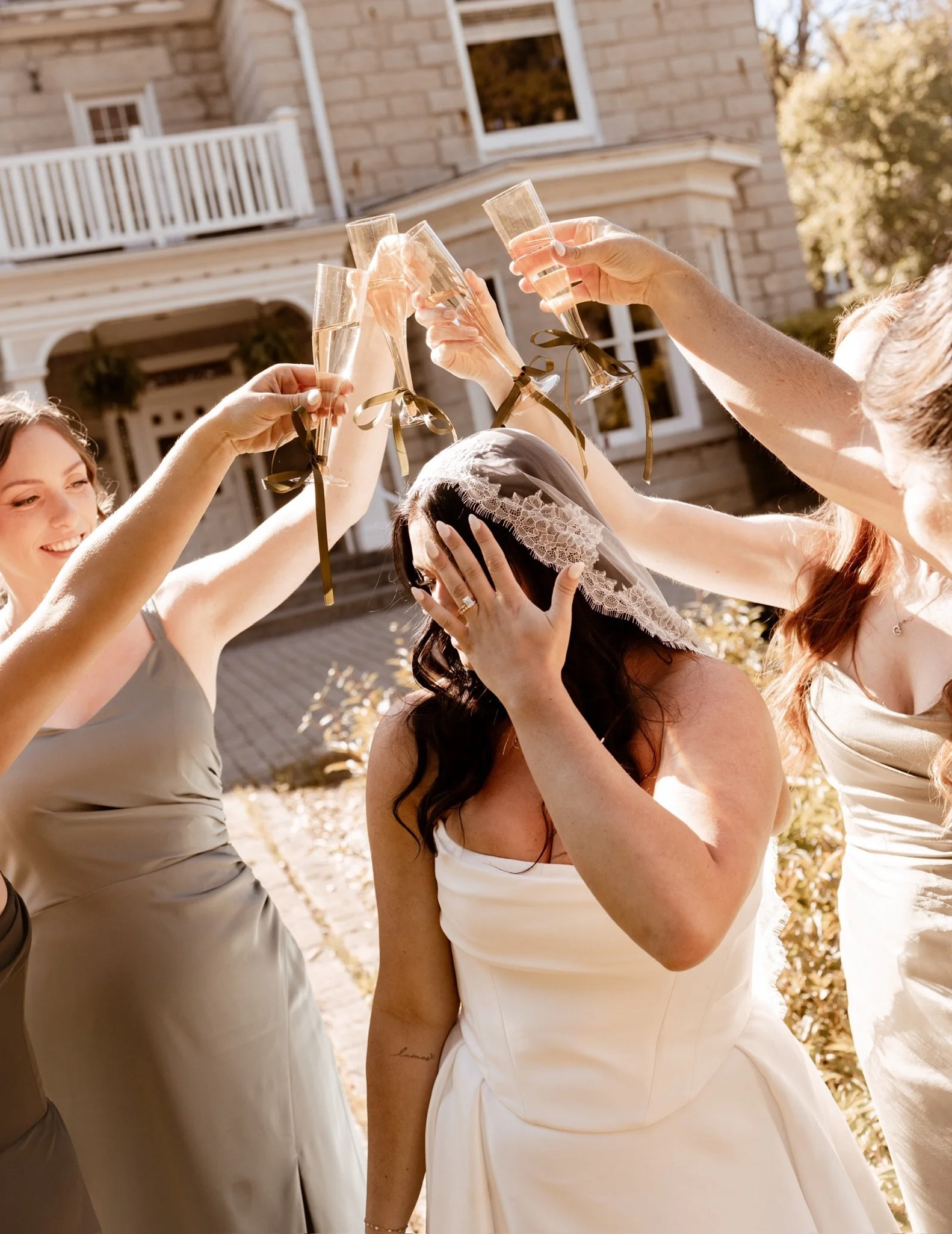 Summer brides the countdown is on!! We cannot wait for more moments like this and to bring all of your visions to life🥂✨ 

Planning &amp; Design: @kceventsservices 
Officiant: @ambershurrweddings 
Florist: @maysfloralsandevents
Photographer: @north.