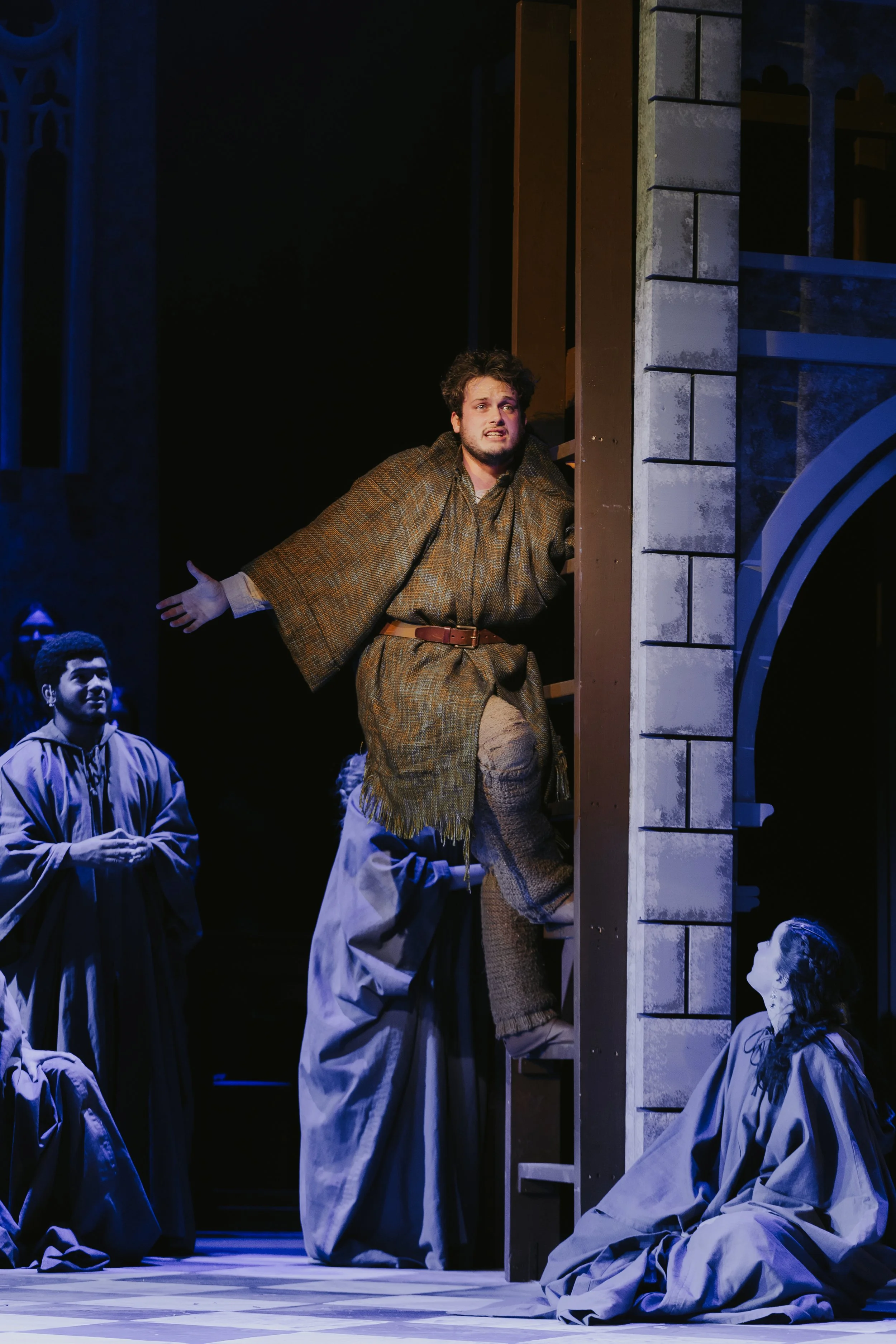 Quasimodo's Tunic, Hunchback of Notre Dame (Lead)