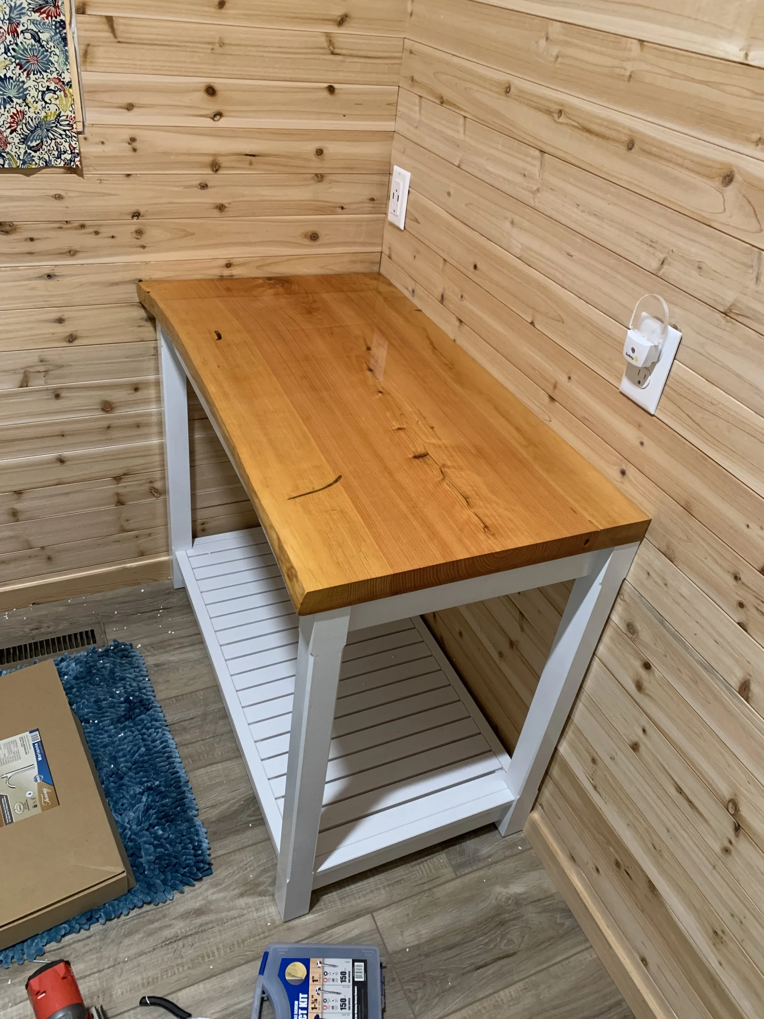 Bathroom Vanity - Live Edge