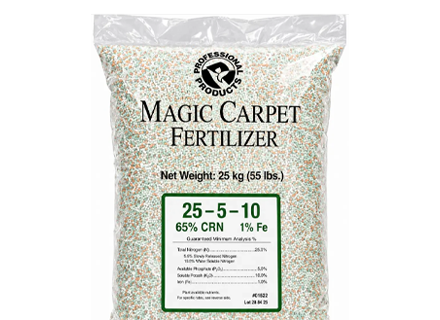 Bag of Magic Carpet Fertilizer with a 25 kg (55 lbs) weight, labeled with NPK 25-5-10, containing 65% CRN and 1% Fe.