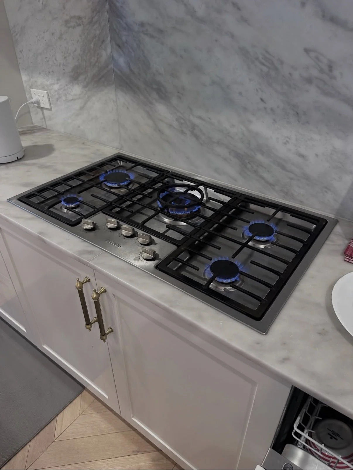 Kirrawee Residential gas cooktop installation with professional gas fitting and connection by NewRise Plumbing.