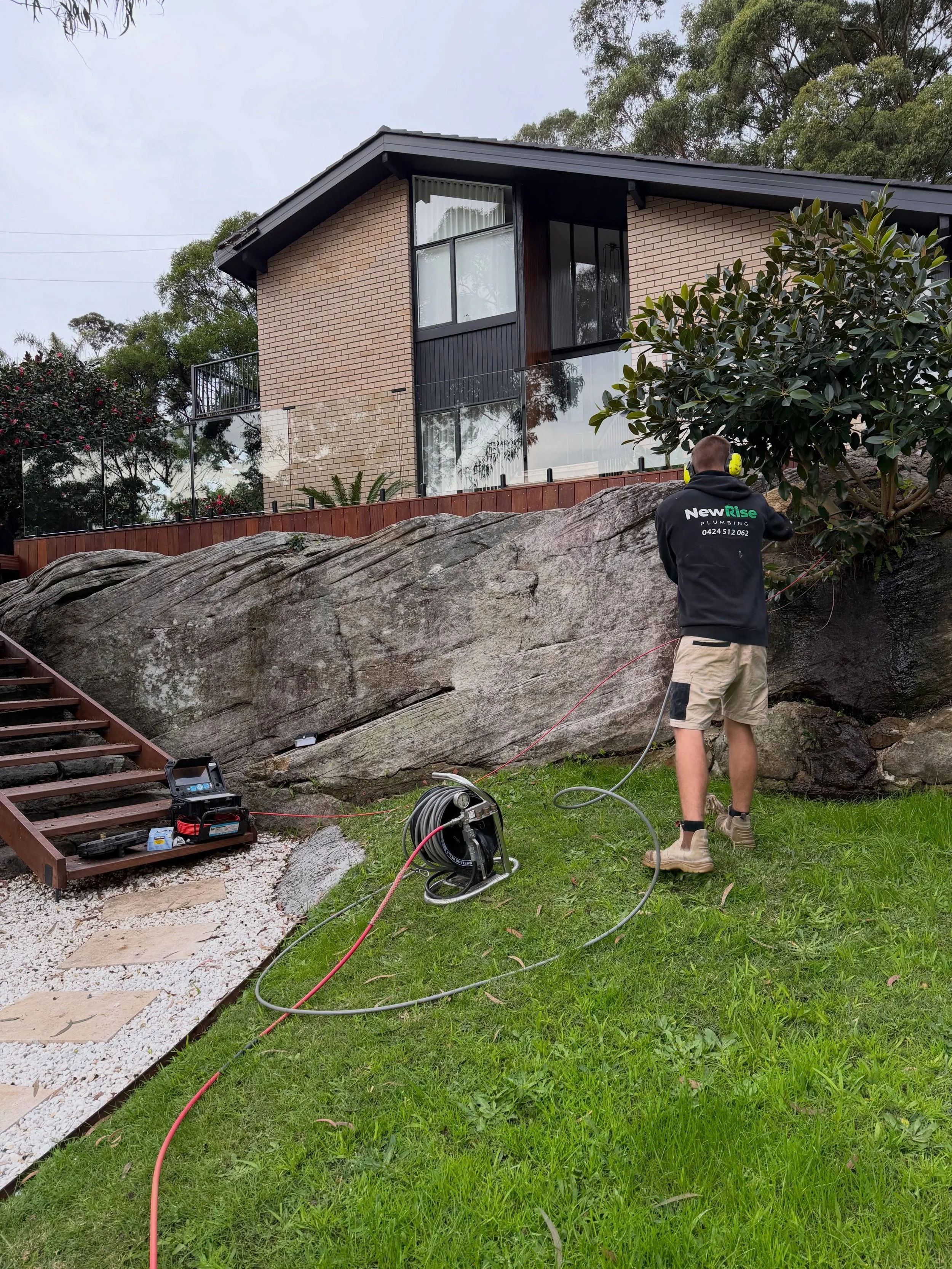 Behind every job well done is the right tech, the right team, and an obsession with getting it right the first time. 🛠️

CCTV drain inspection + locating on a stunning Helensburgh property today no shortcuts, no guesswork, just precision plumbing.

