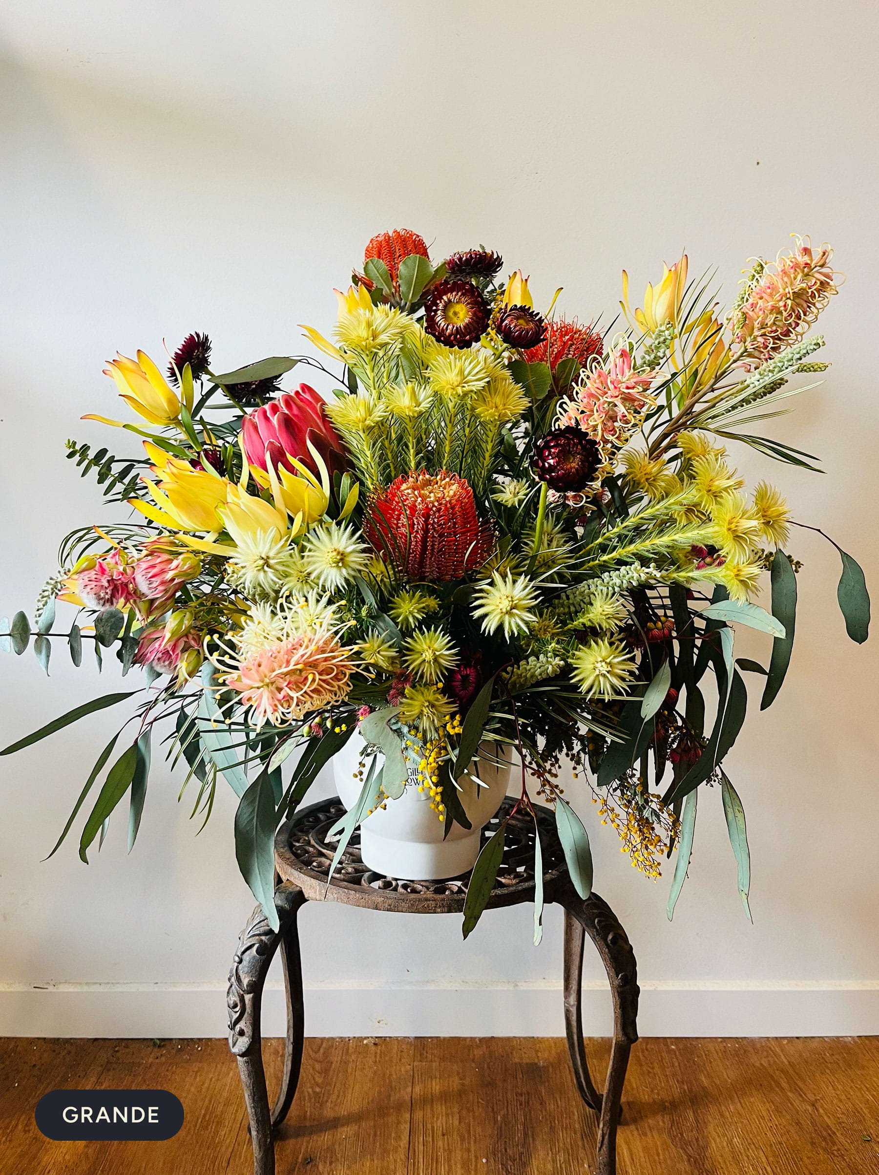 Grande-Size_Native-Bouquet-Arrangement_Gillifower.jpg