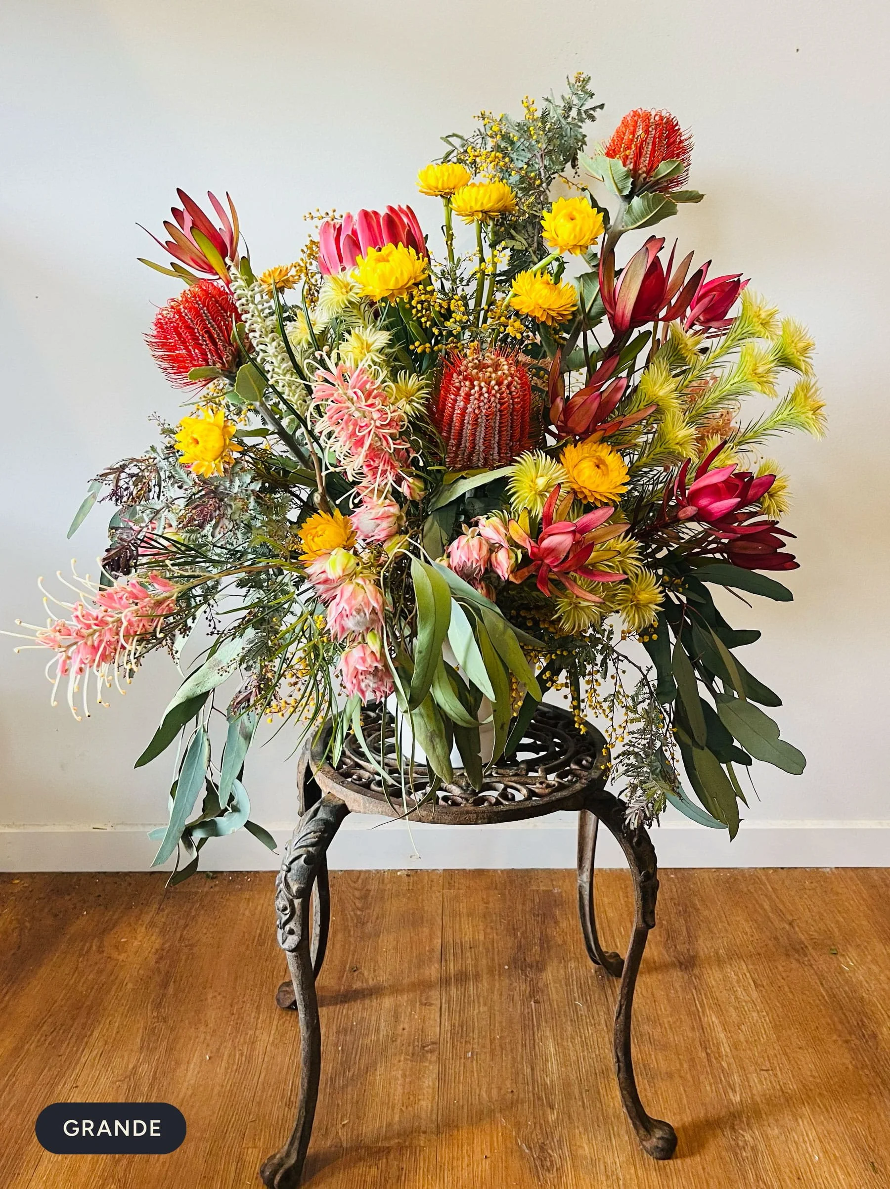 Grande-Size_Native-Bouquet-Arrangement_Gillifower 2.jpg