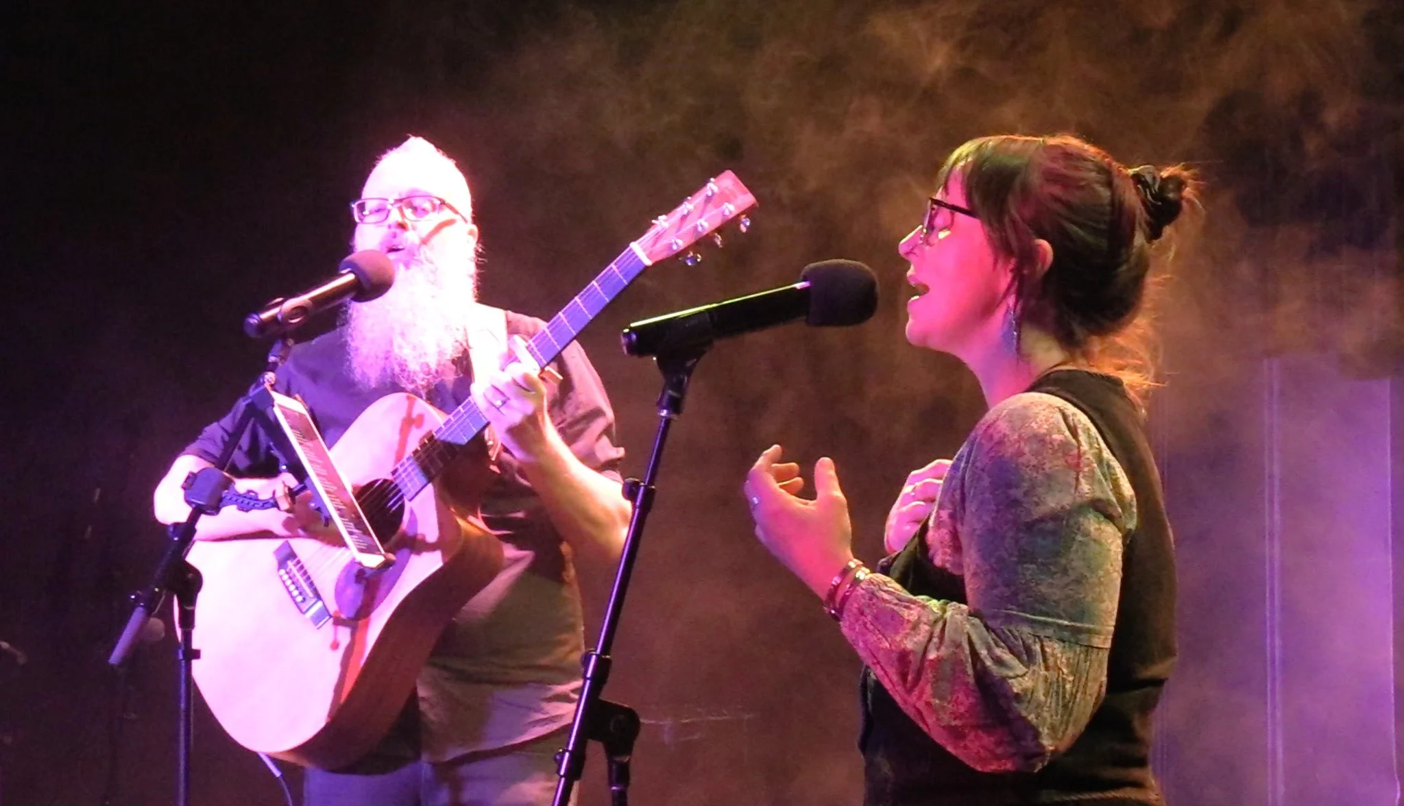 Live At Union Square Ballarat 2025 Sam Bell and Holly Sewell. One Part Gin dark folk music Ballarat, Creswick.