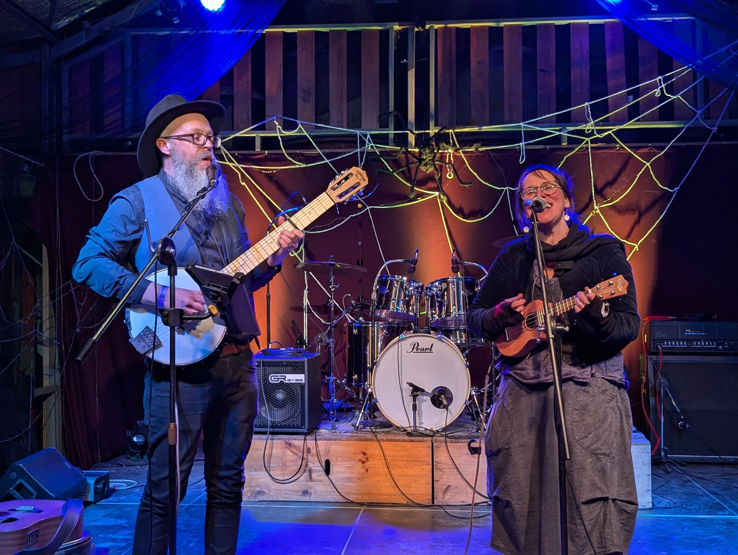 Goldfields Gothic Festival Of Dark Ideas 2024 Sam Bell and Holly Sewell. One Part Gin dark folk music Ballarat, Creswick.