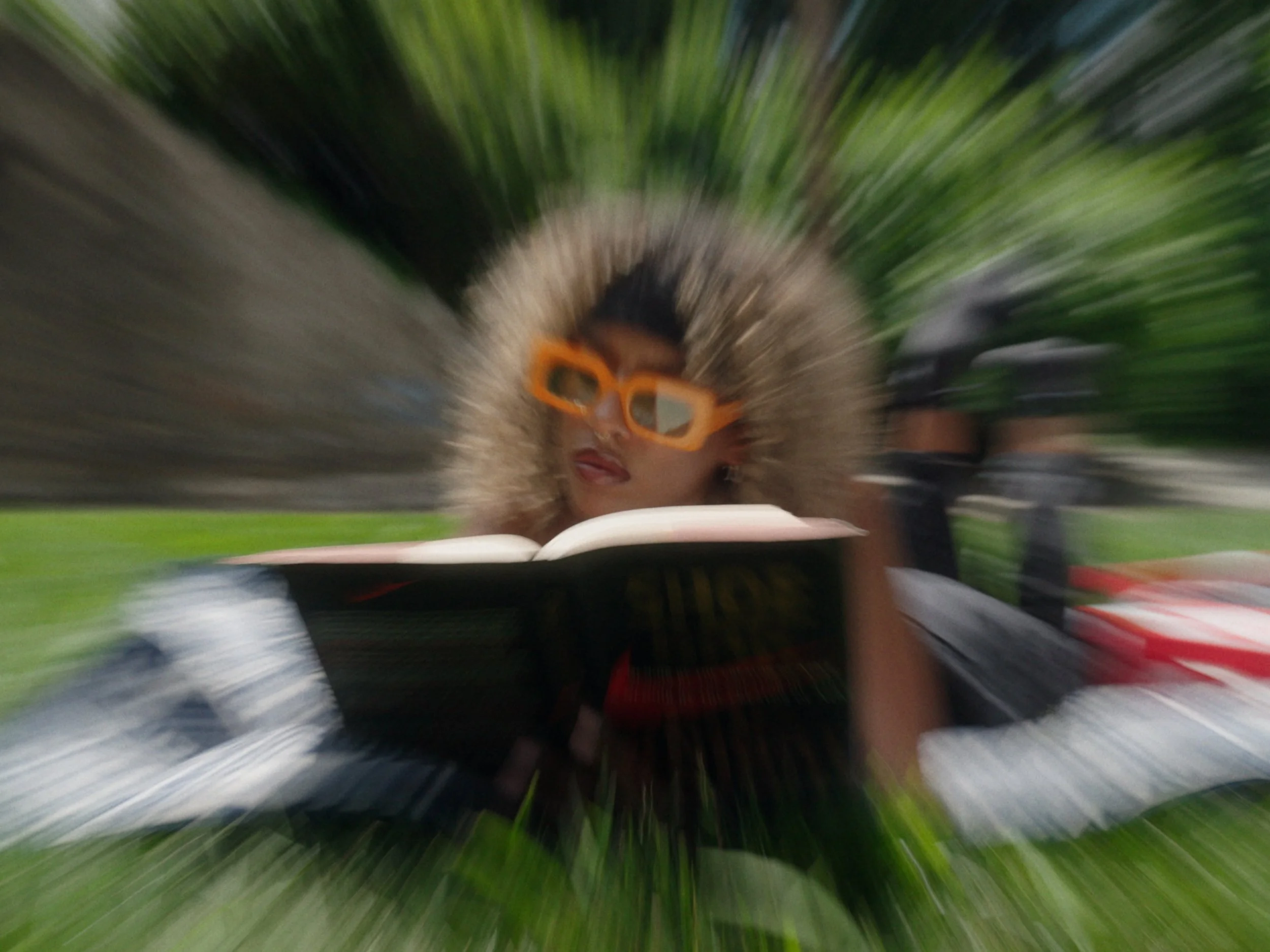 Zoom In .jpg