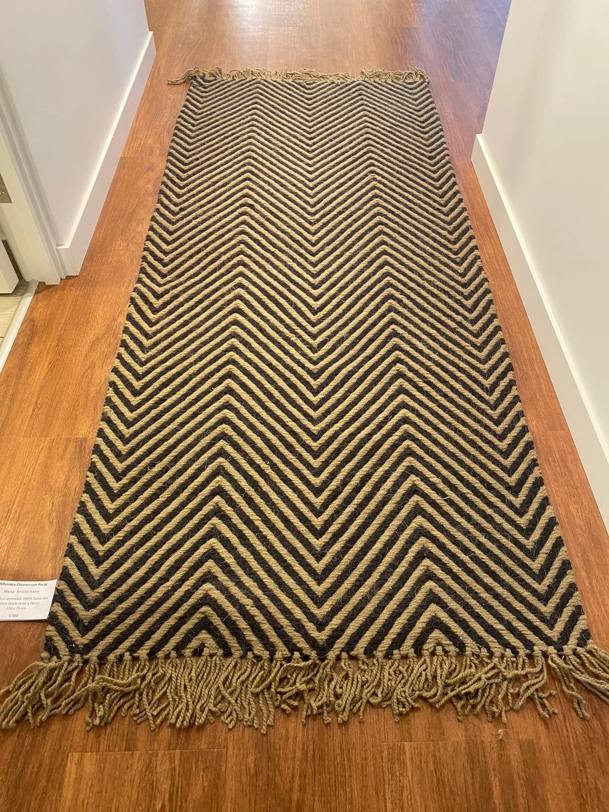 pasillo chevron con flecos.jpg