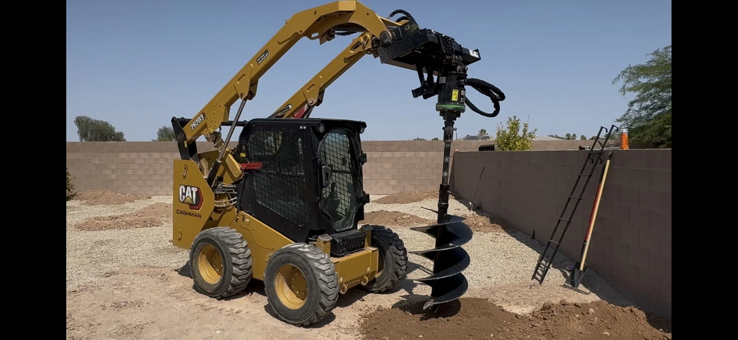 SkidSteer_auger_attach.jpeg
