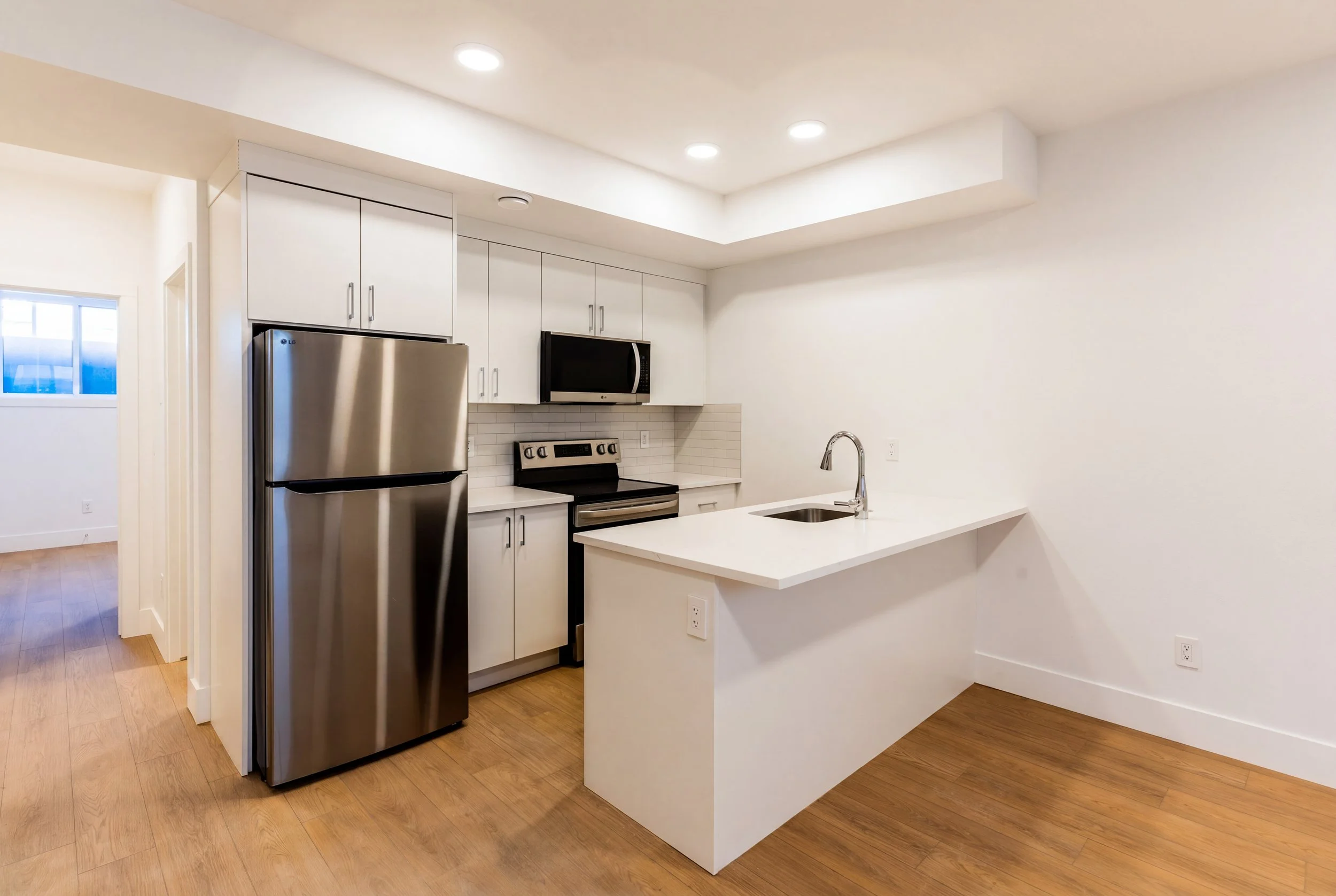 Unit 203R (1 Bed • 1 Bath • Lower Suite ~689 sq ft Starting at $1,695 - Available)