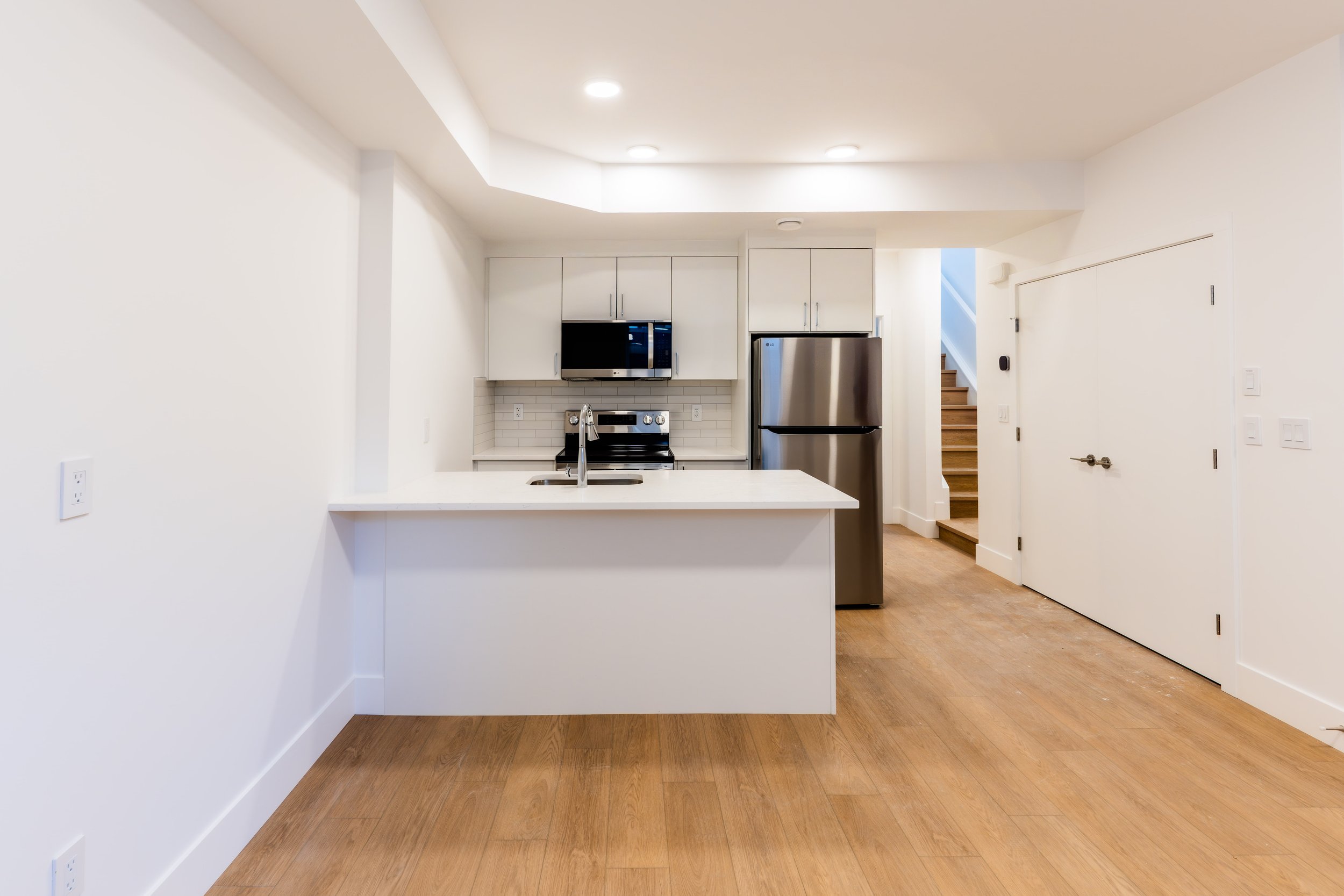 Unit 201R (1 Bed • 1 Bath • Lower Suite ~689 sq ft Starting at $1,695 - Available)