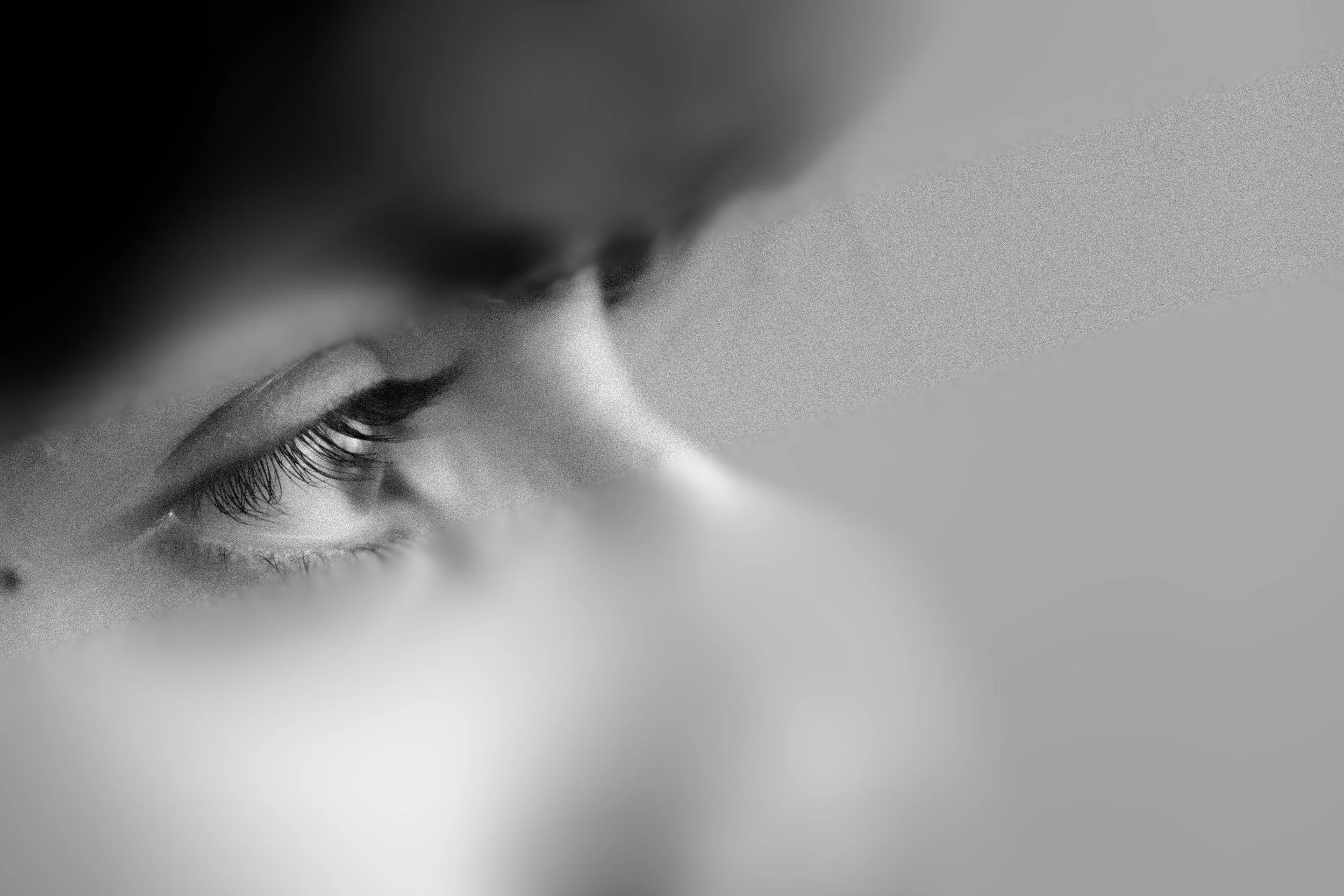 Eye Tilted Blur -Aaryan.jpg