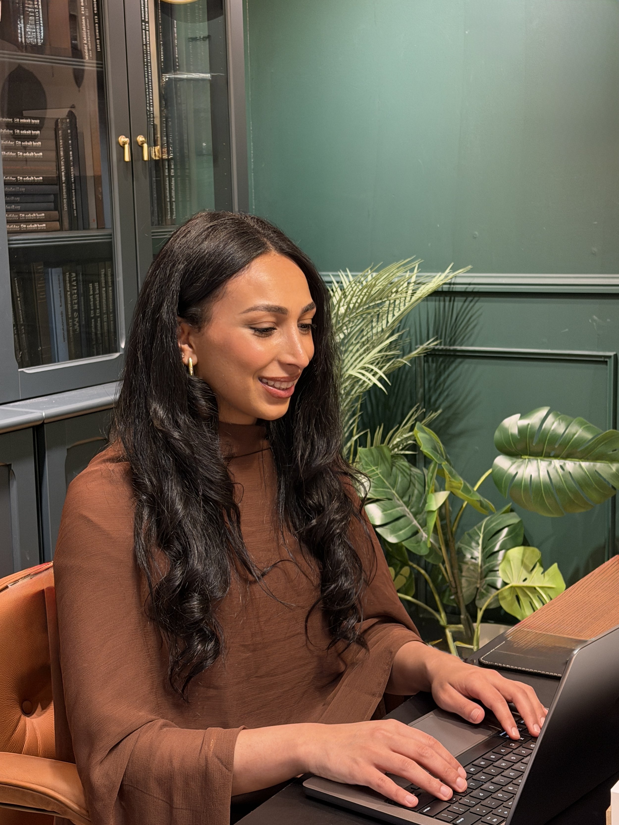 sariya hamed , therapist , Hypnotherapy and Counsellor , online and telehealth