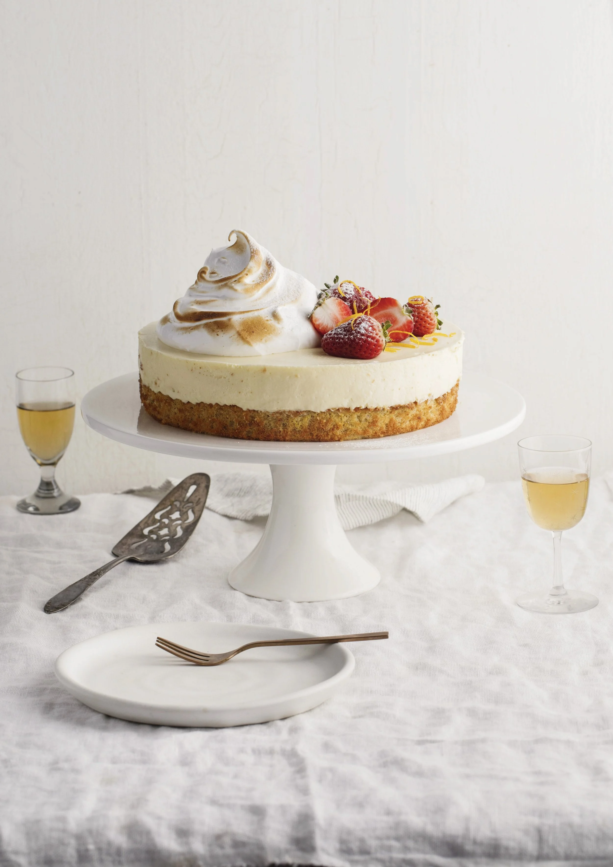 Greek Xmas Meringue Cake_1.jpeg