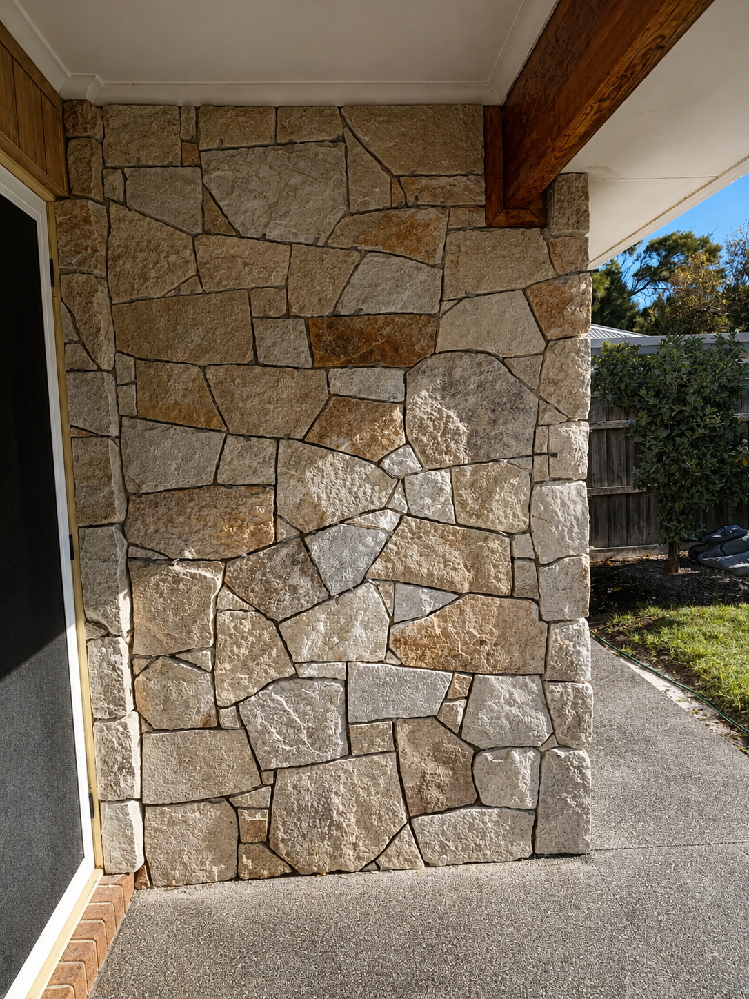 residential outdoor stone cladding 2.png