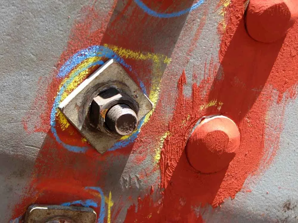 Bolt-and-rivets.jpg