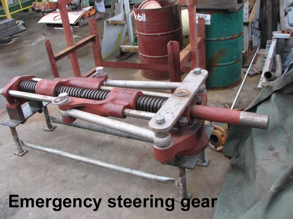 JO-Emergency-steering-gear.jpg