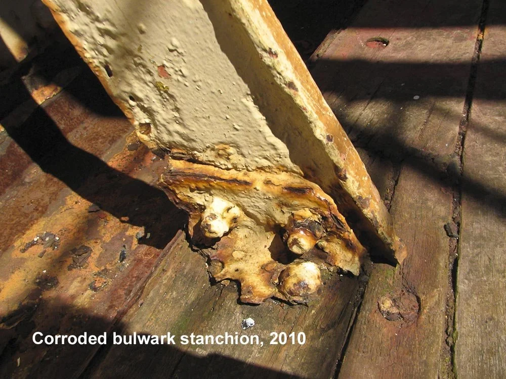 Corroded-bulwark-stanchion.jpg