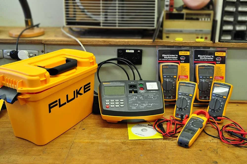 Donation-Fluke-eq-.jpg