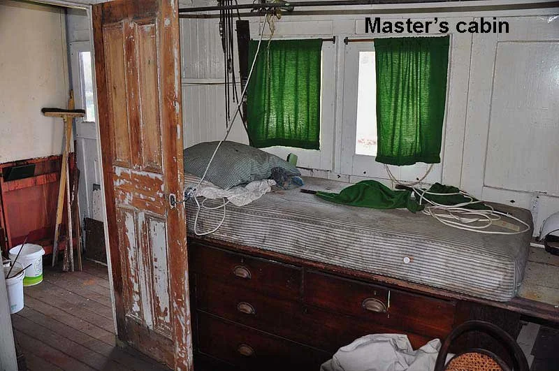 JO-master-cabin-2011.jpg