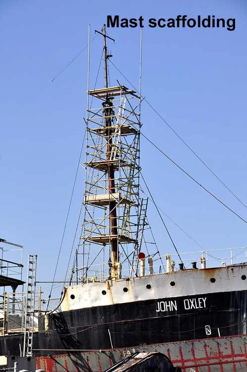 Mast-scaffolding-2.jpg