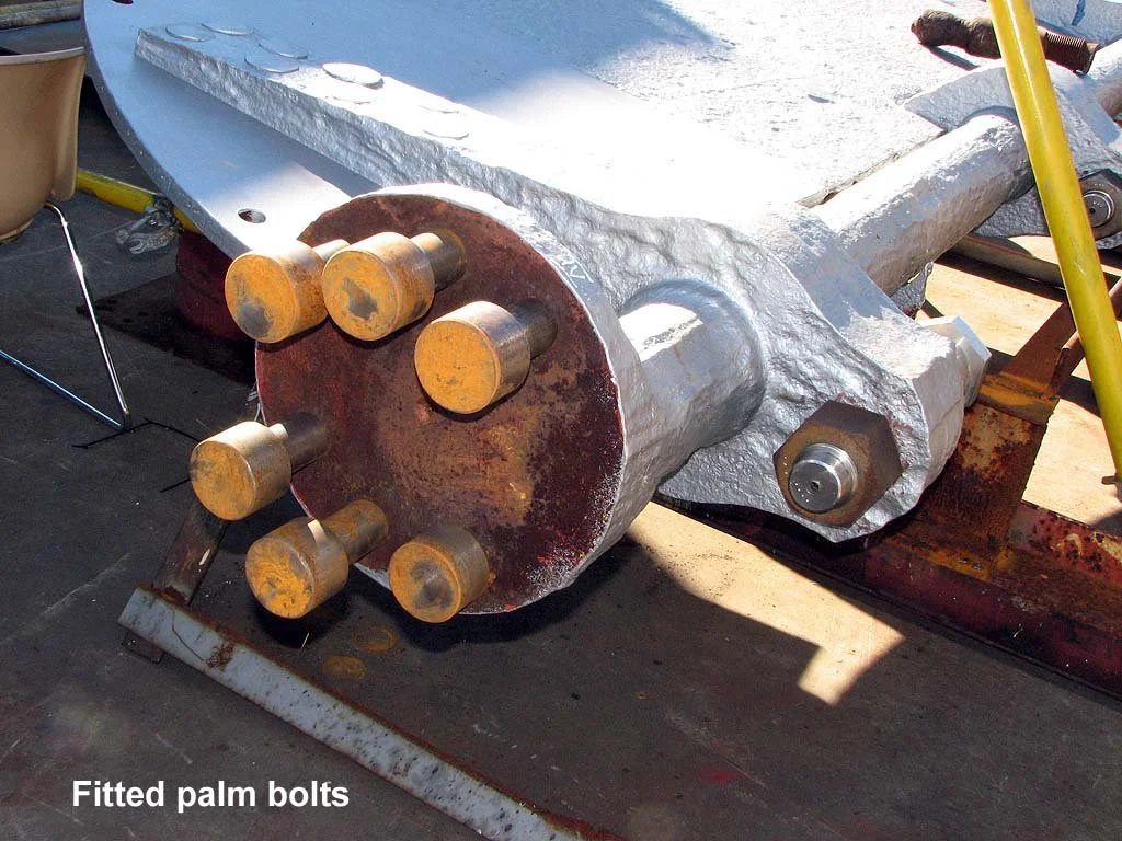 Fitted-palm-bolts.jpg