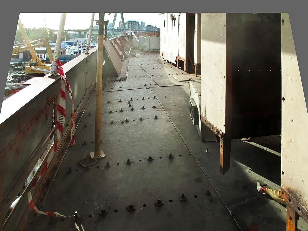 New-steel-over-pilot-accommodation.jpg