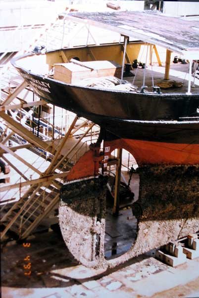JO-on-dock-aft-1997-sm.jpg