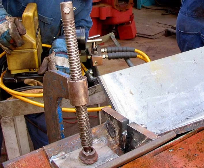 Plate-retainer-1.jpg