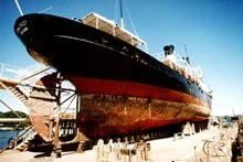 JO-stern-on-dock.jpg