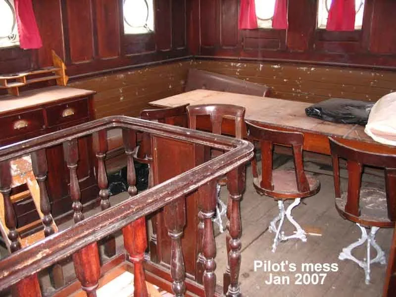 JO-Pilot-mess-Jan2007.jpg