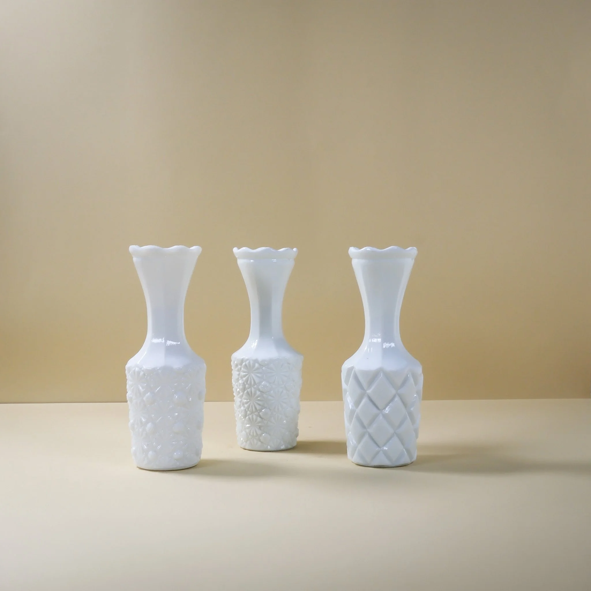 Milkglass Bouquet Bud Vase