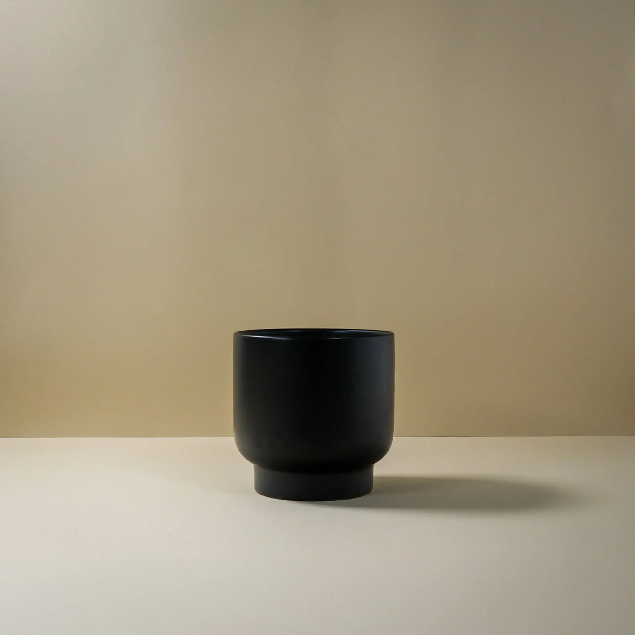 Noir Vase