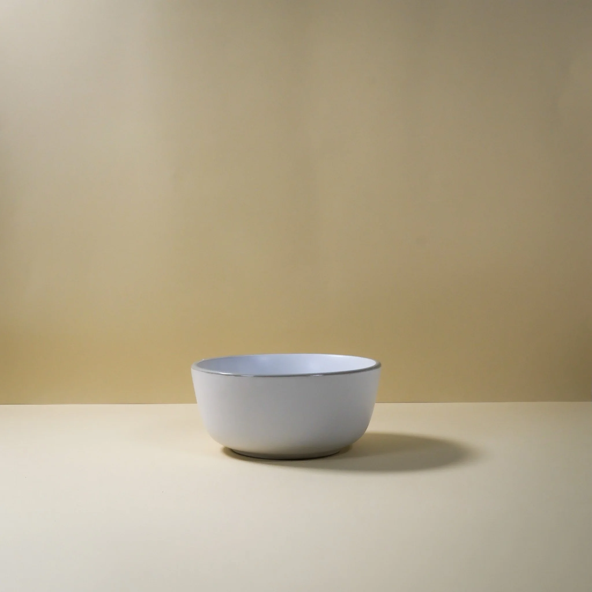 Rimmed Bowl