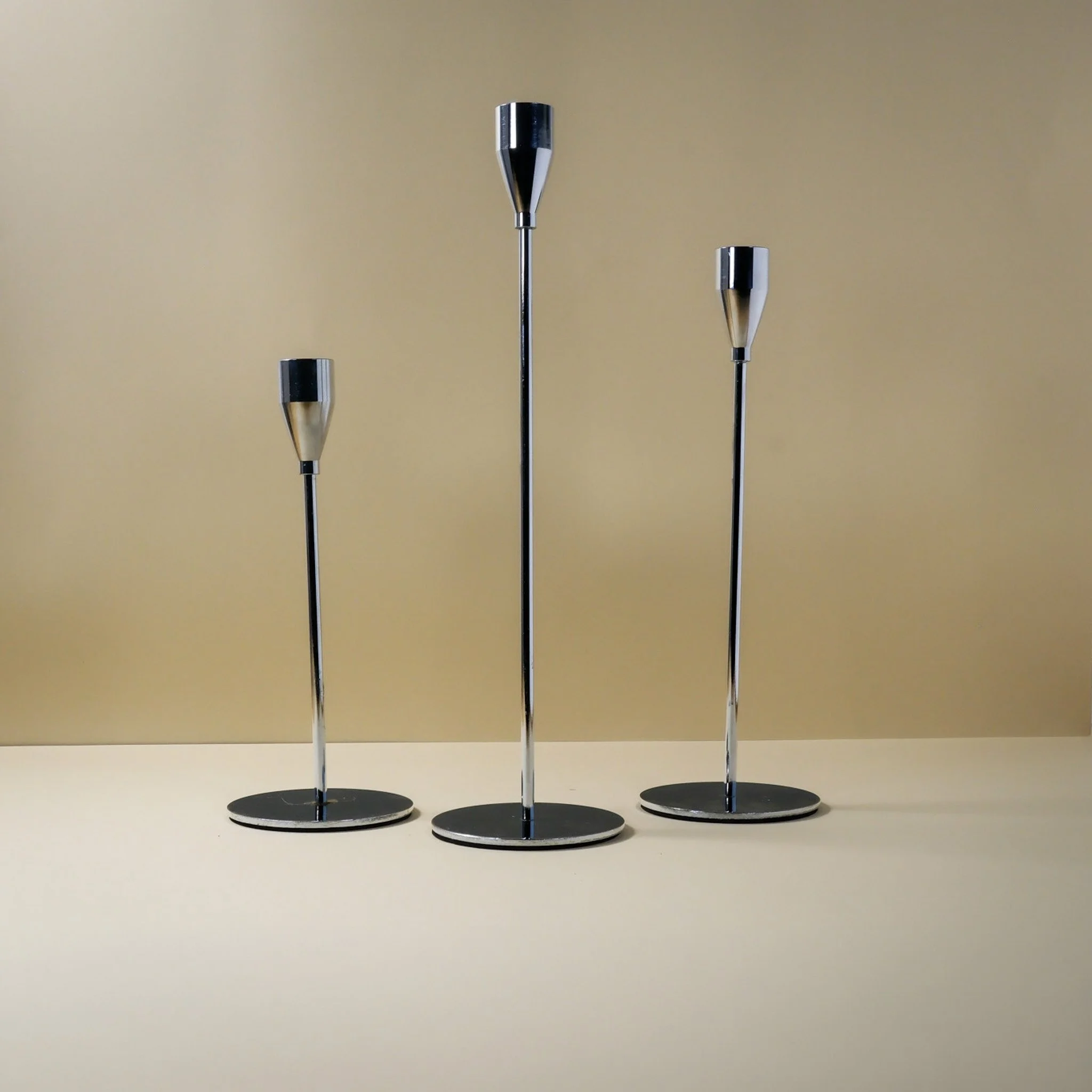 63_Modern silver candlesticks_FINAL.jpg