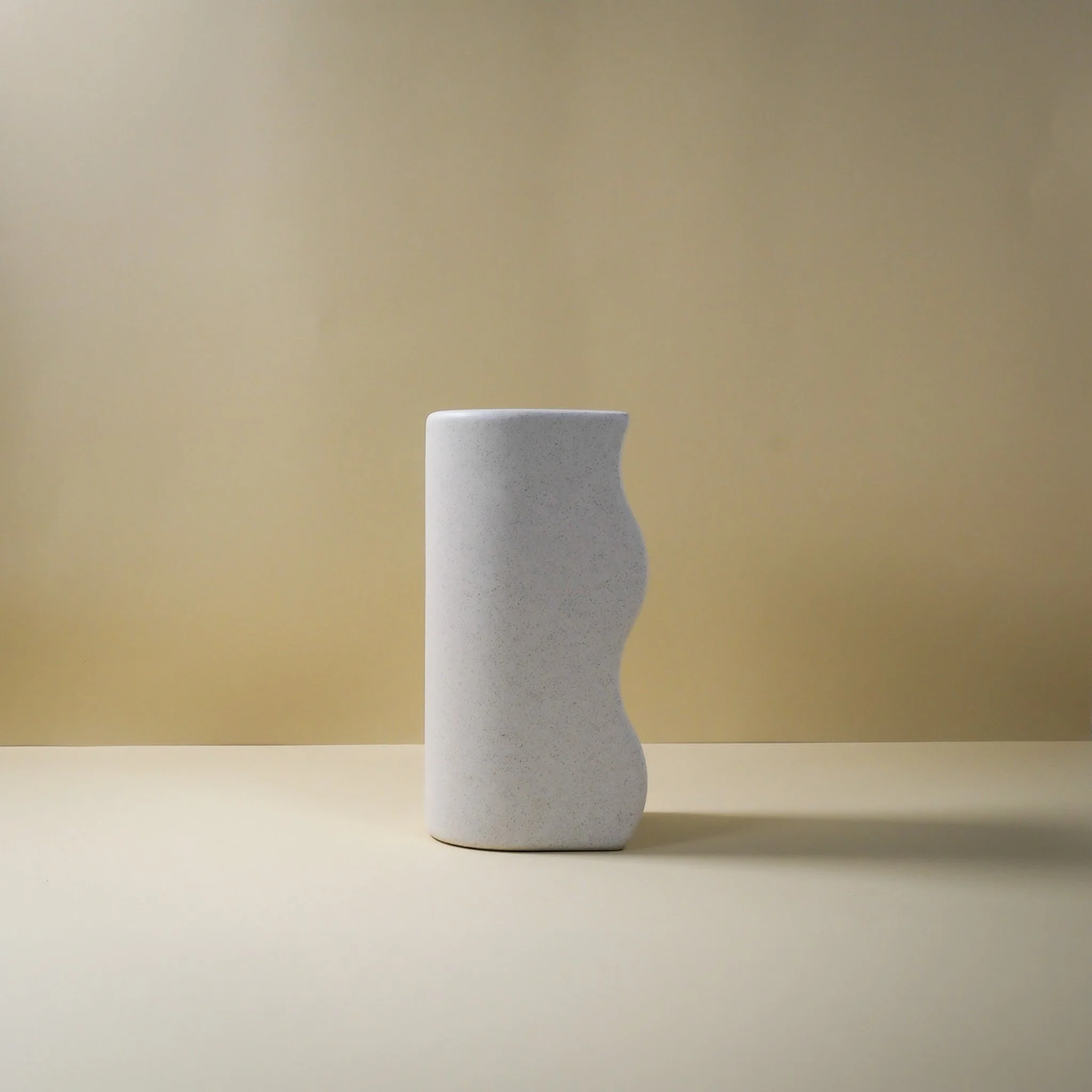 Wave Med Vase