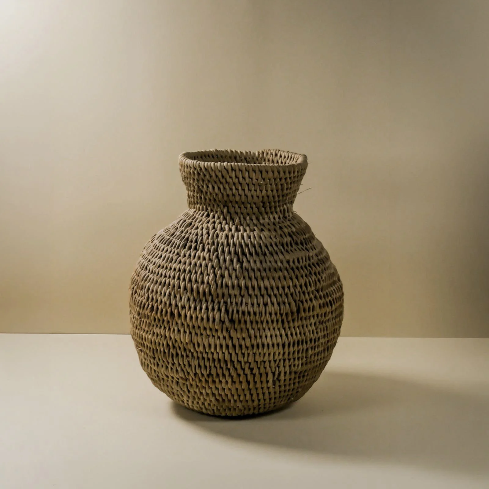Belly Vase Woven