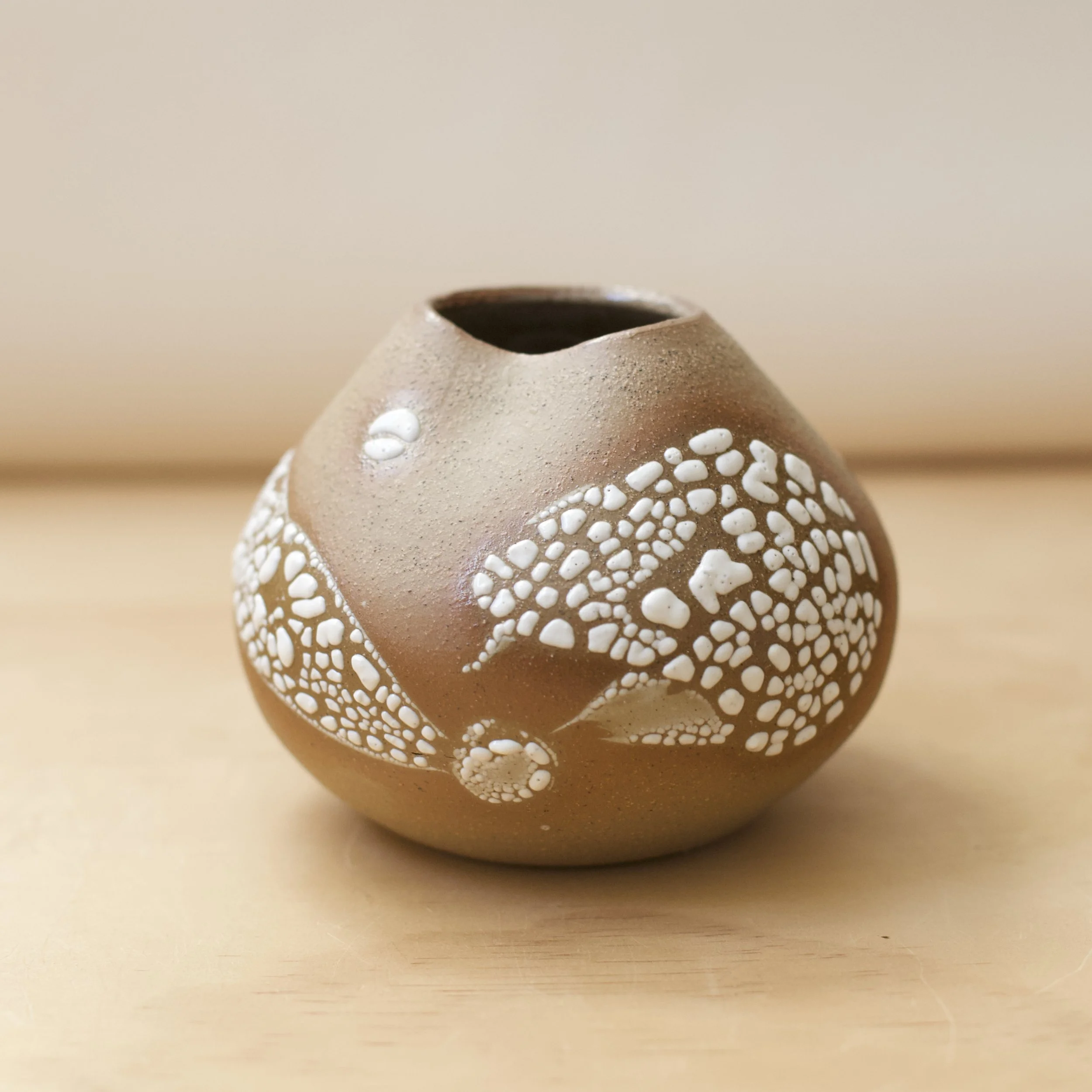 vase front.jpg