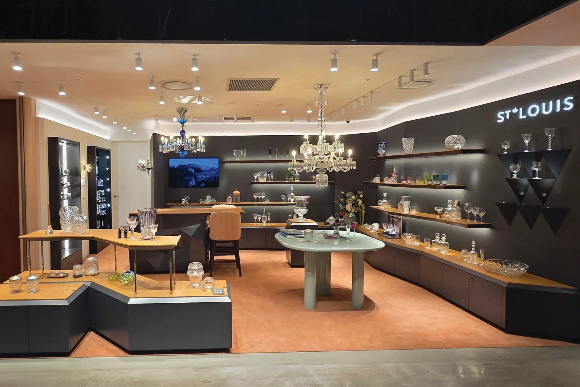 STLOUIS_ Shinsegae dpt store, Gangnam