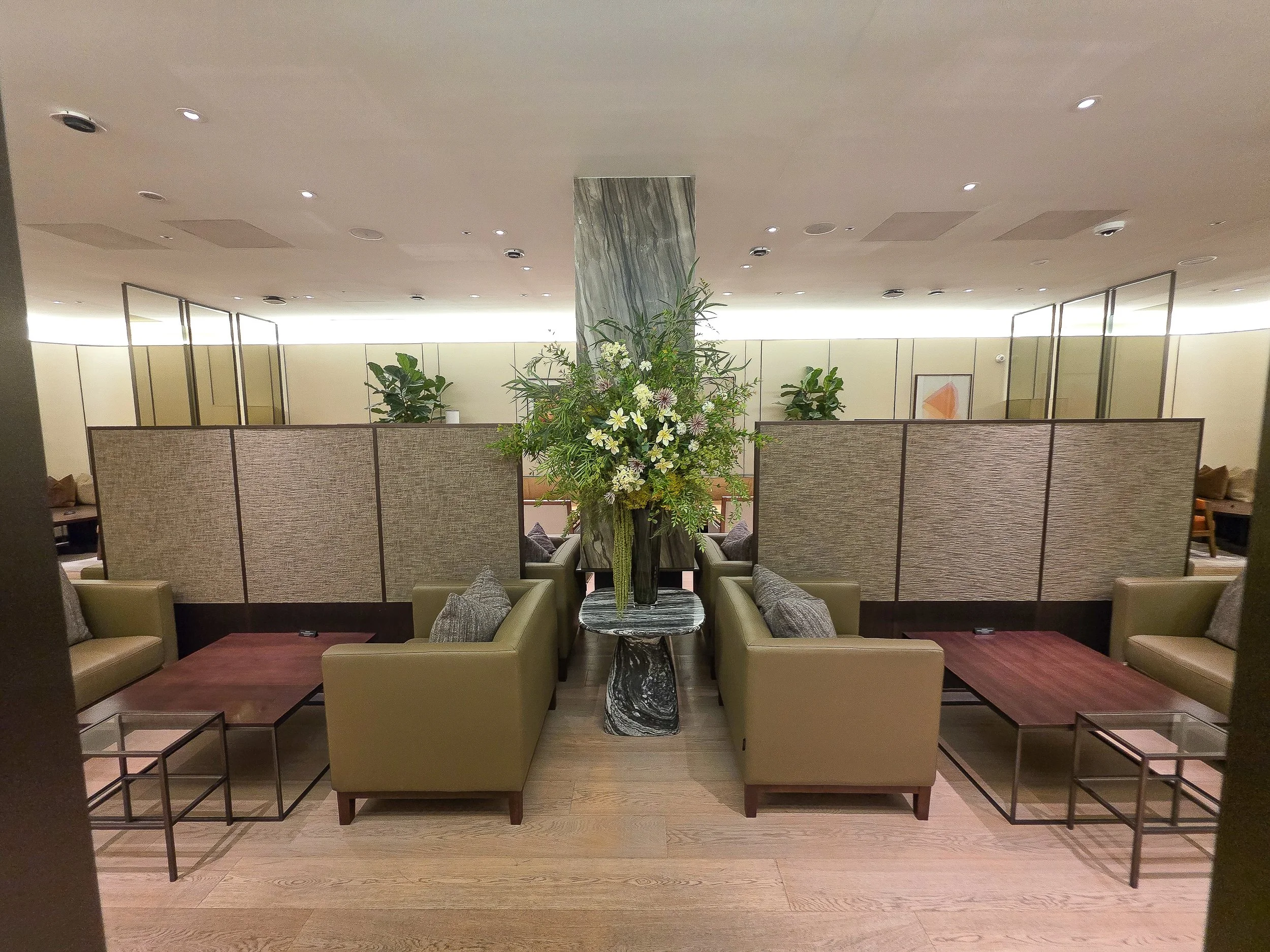 TRINITY LOUNGE_ Shinsegae dpt store, Gangnam
