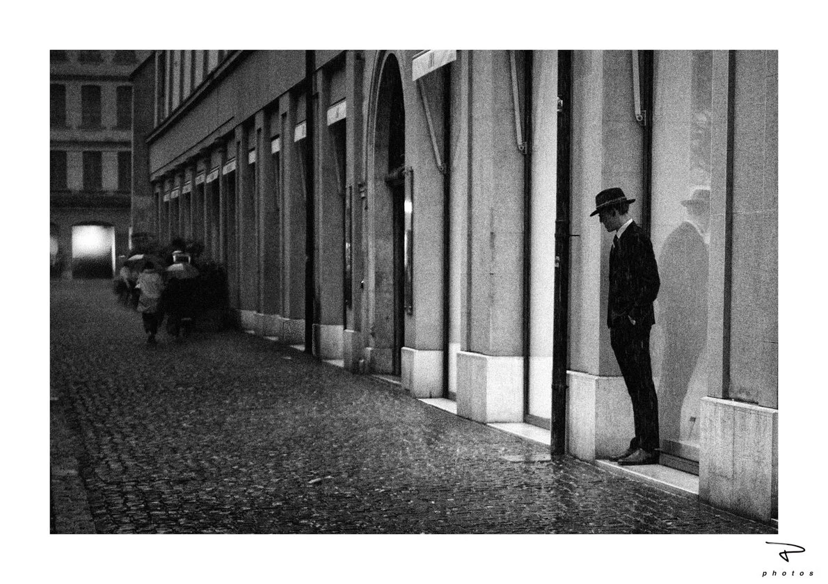 the-silent-gentleman-III-solitude-fine-art-black-and-white-photography-geneva-petar-mitrovic.jpg