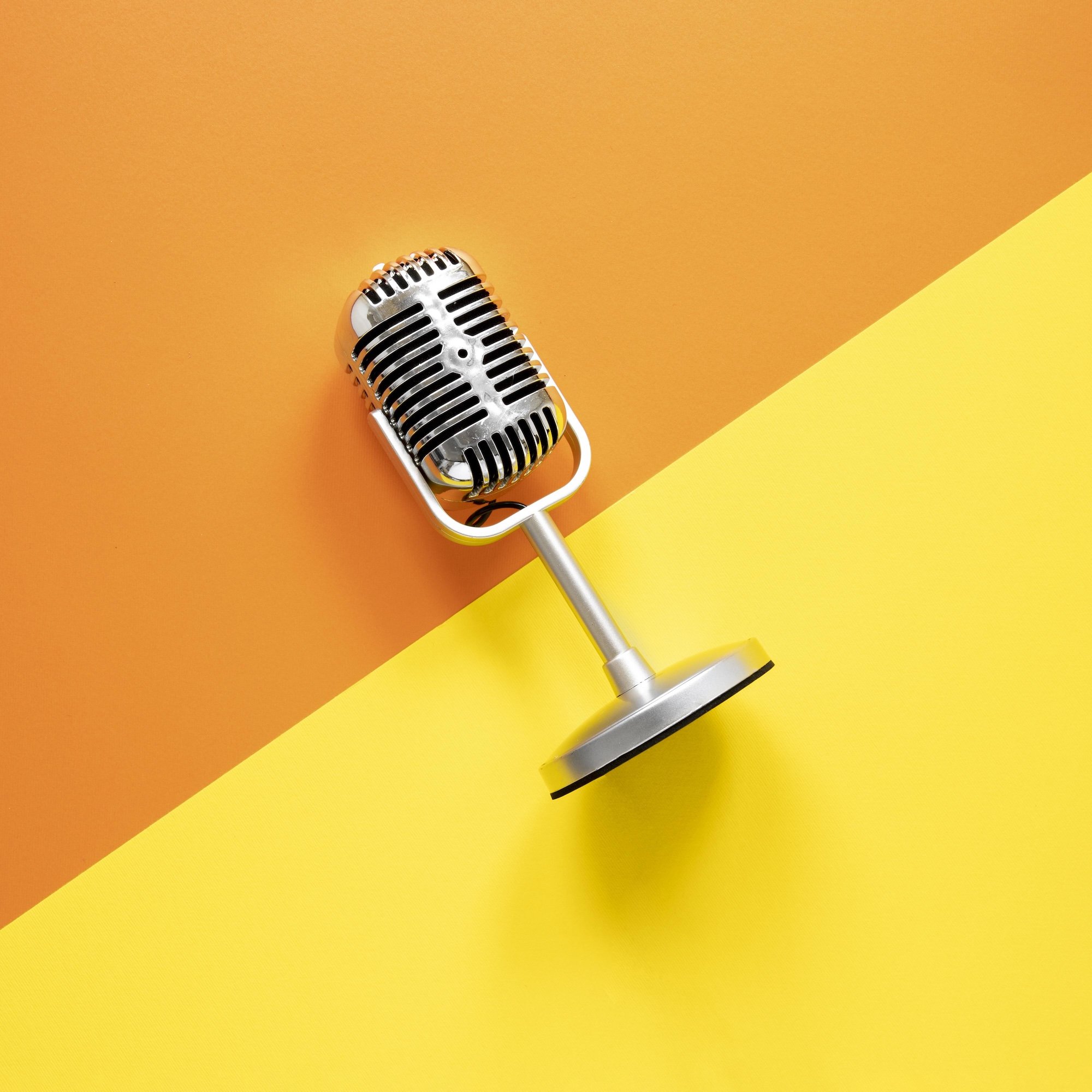 Micro Abierto — Open Mic Night