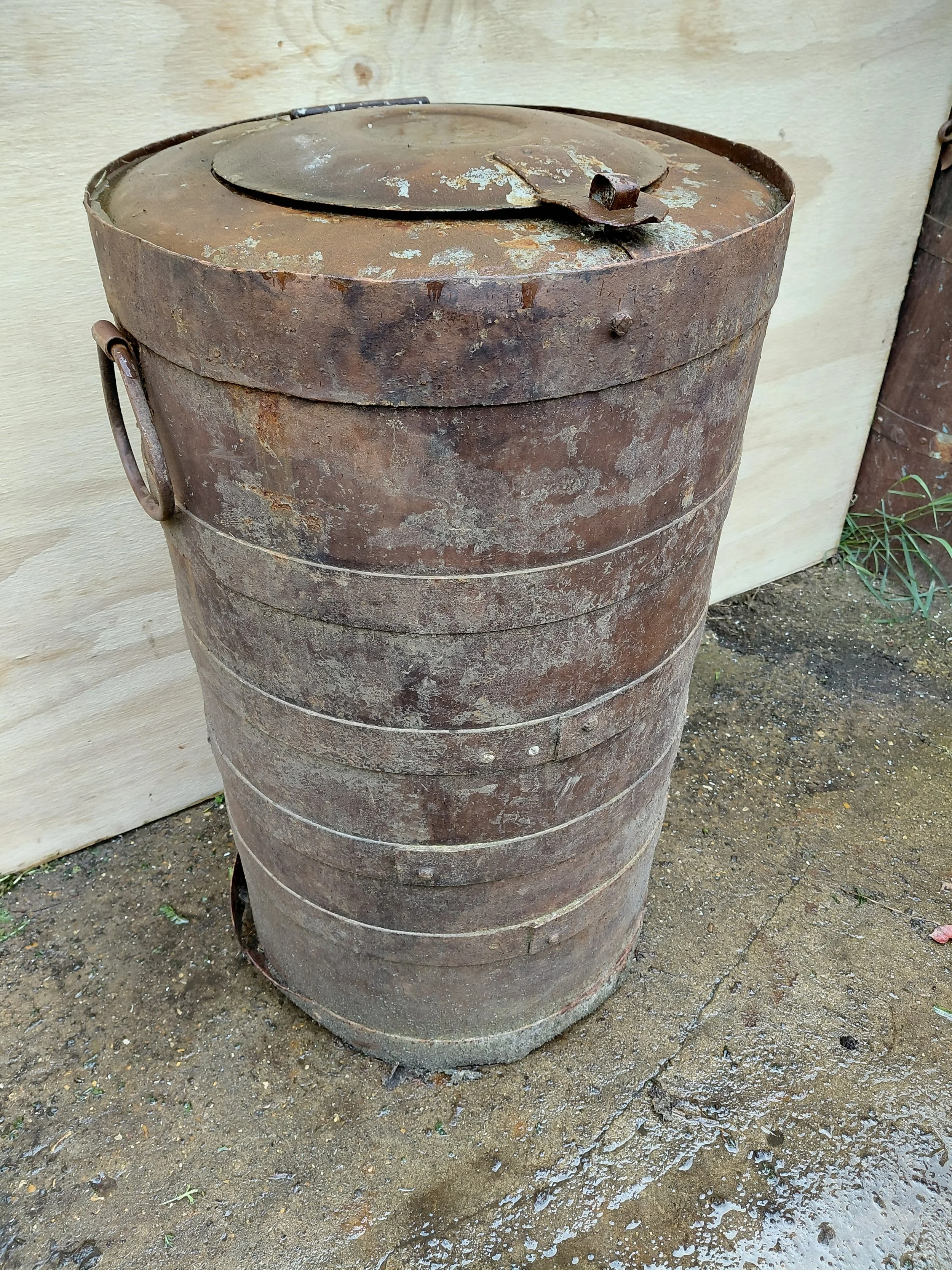 Industrial pot