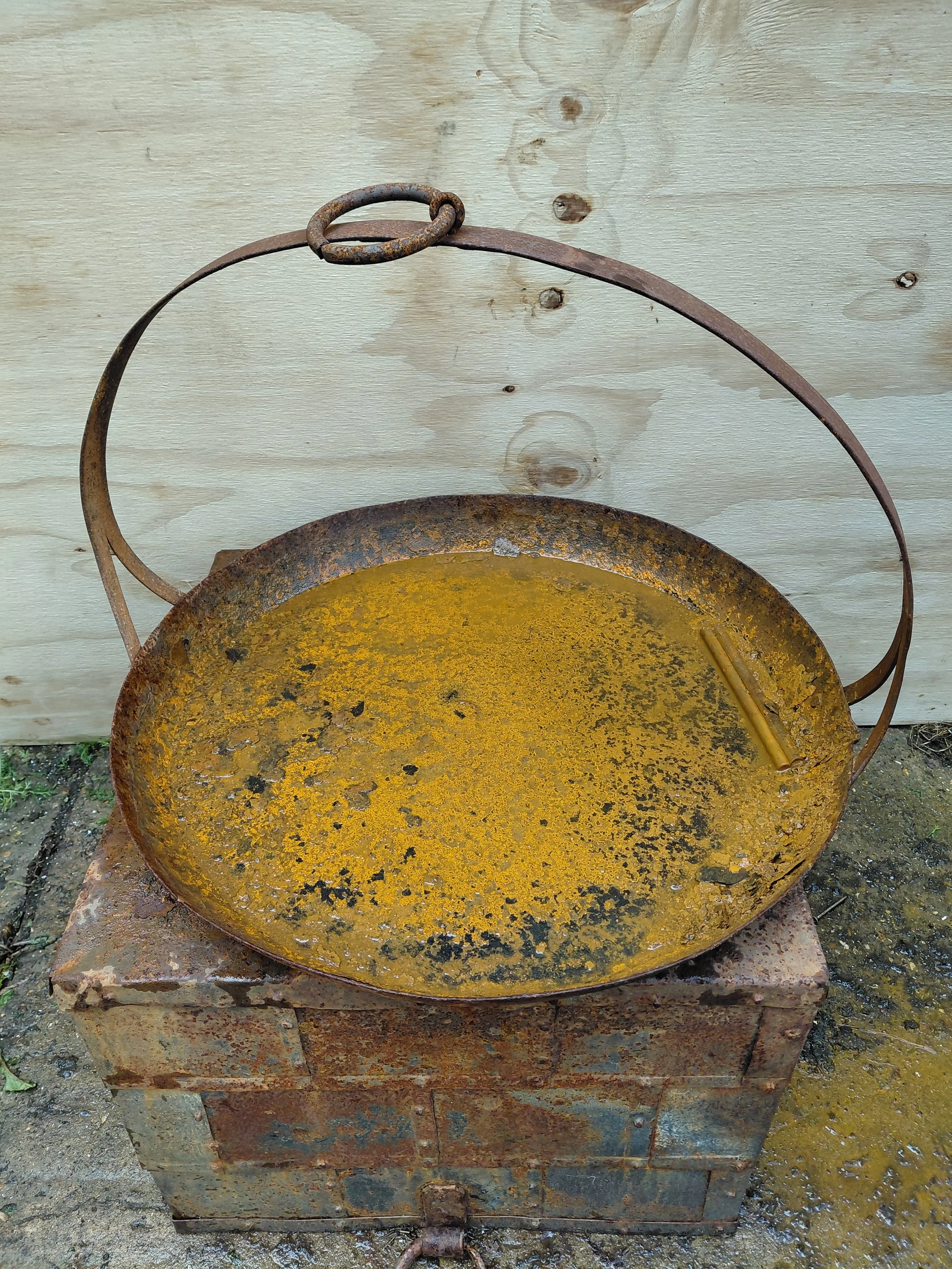 Hanging Skillet