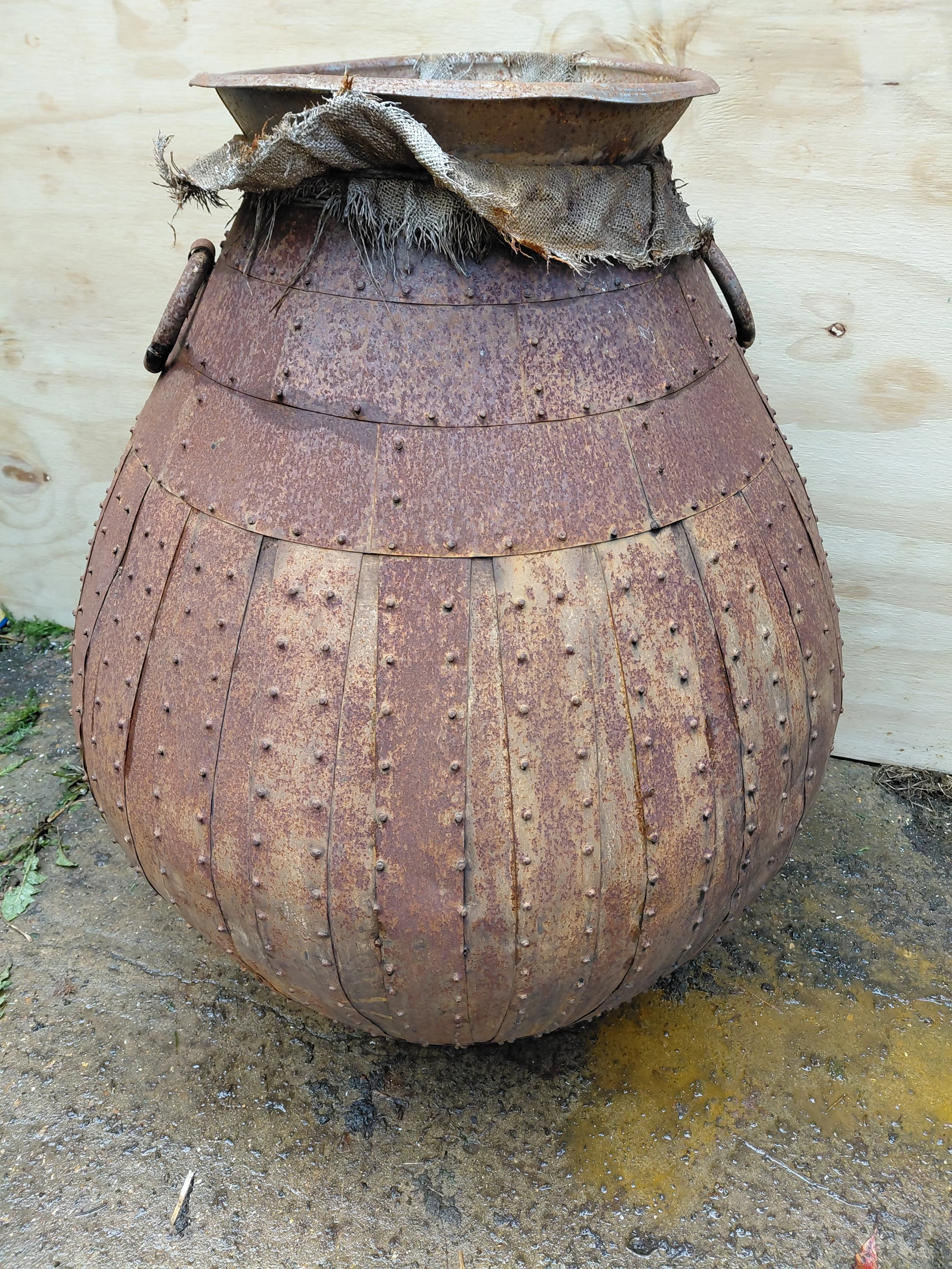 Metal Storage Vessel