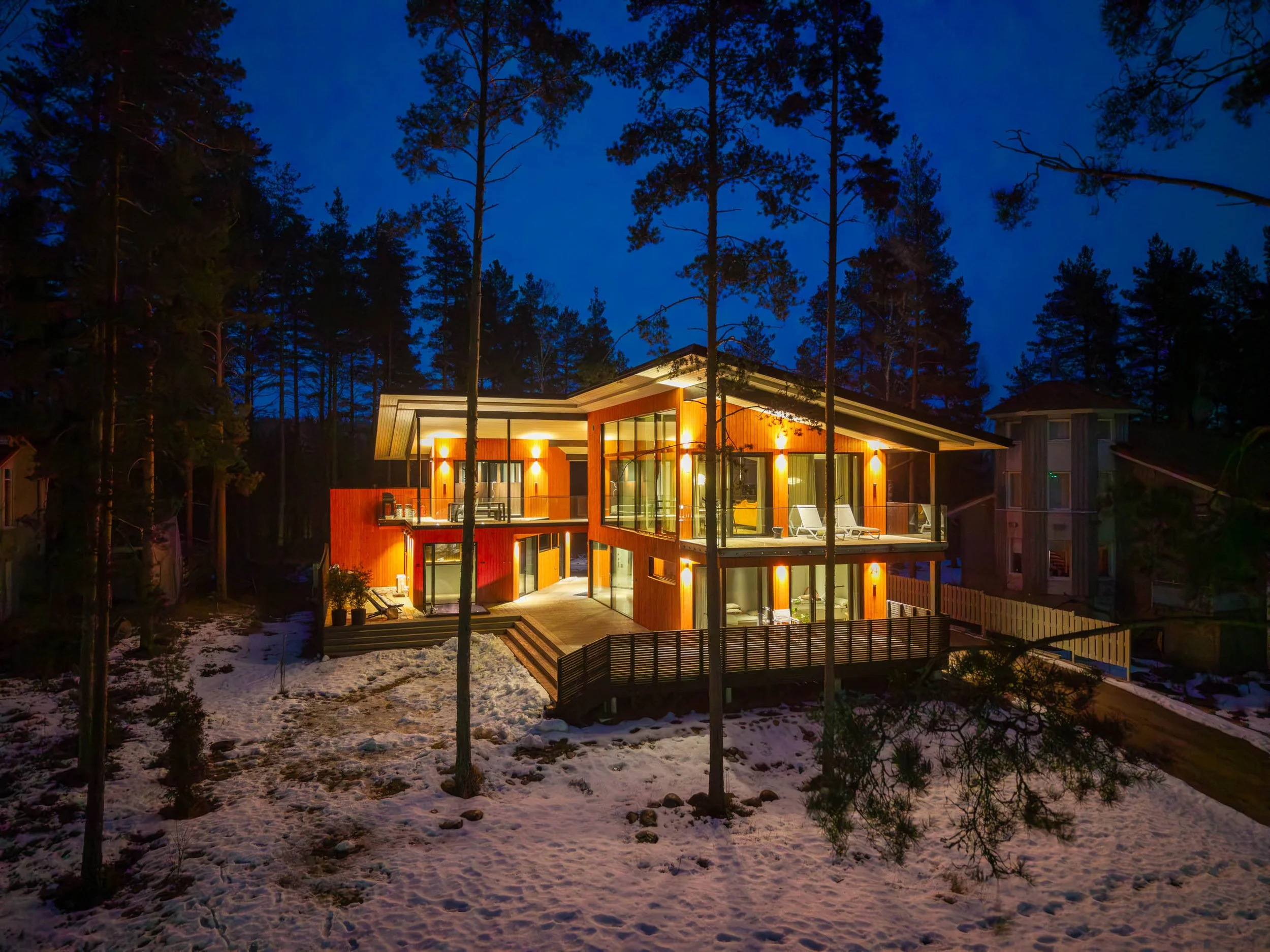 Iltakuvaus Kiinteistönvälittäjälle