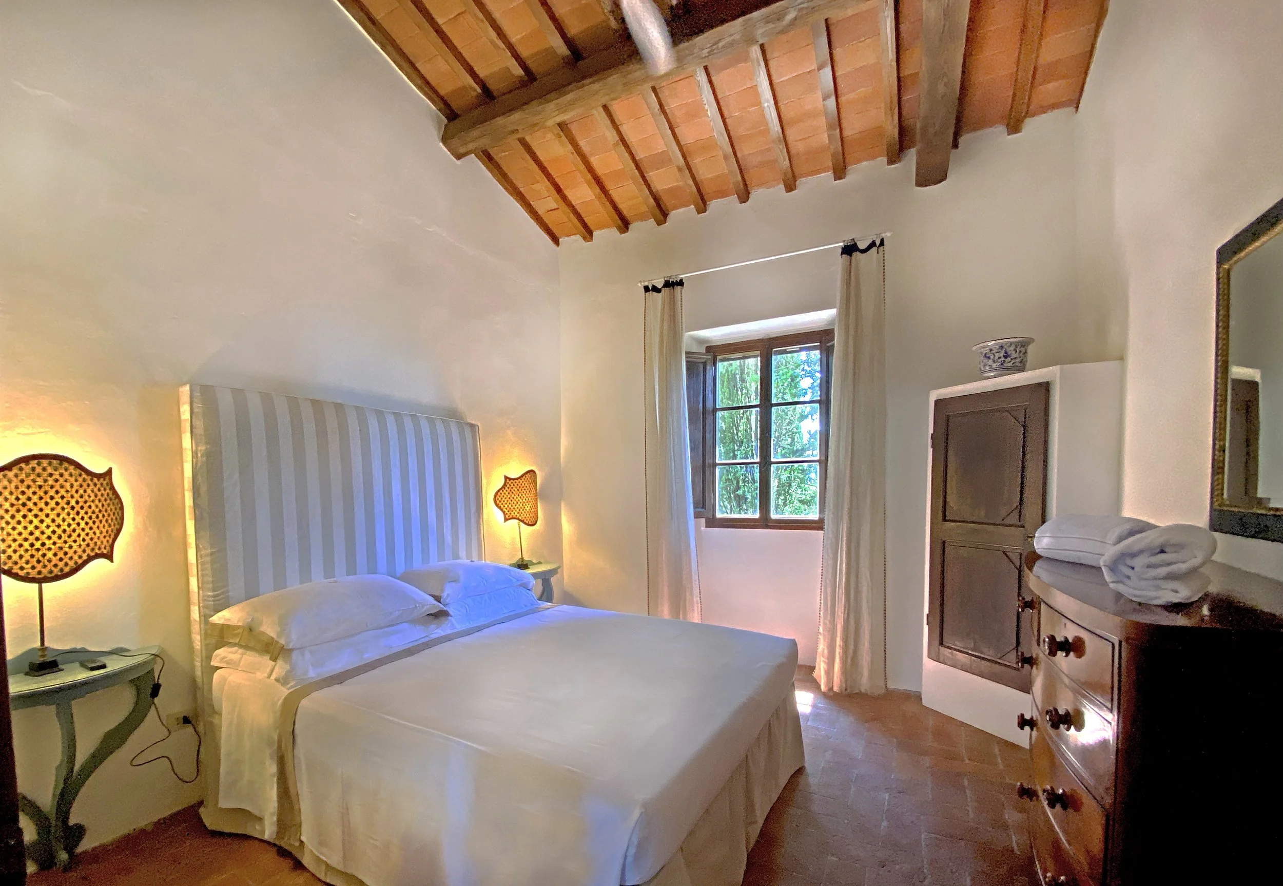 Church House bedroom, shared bathroom