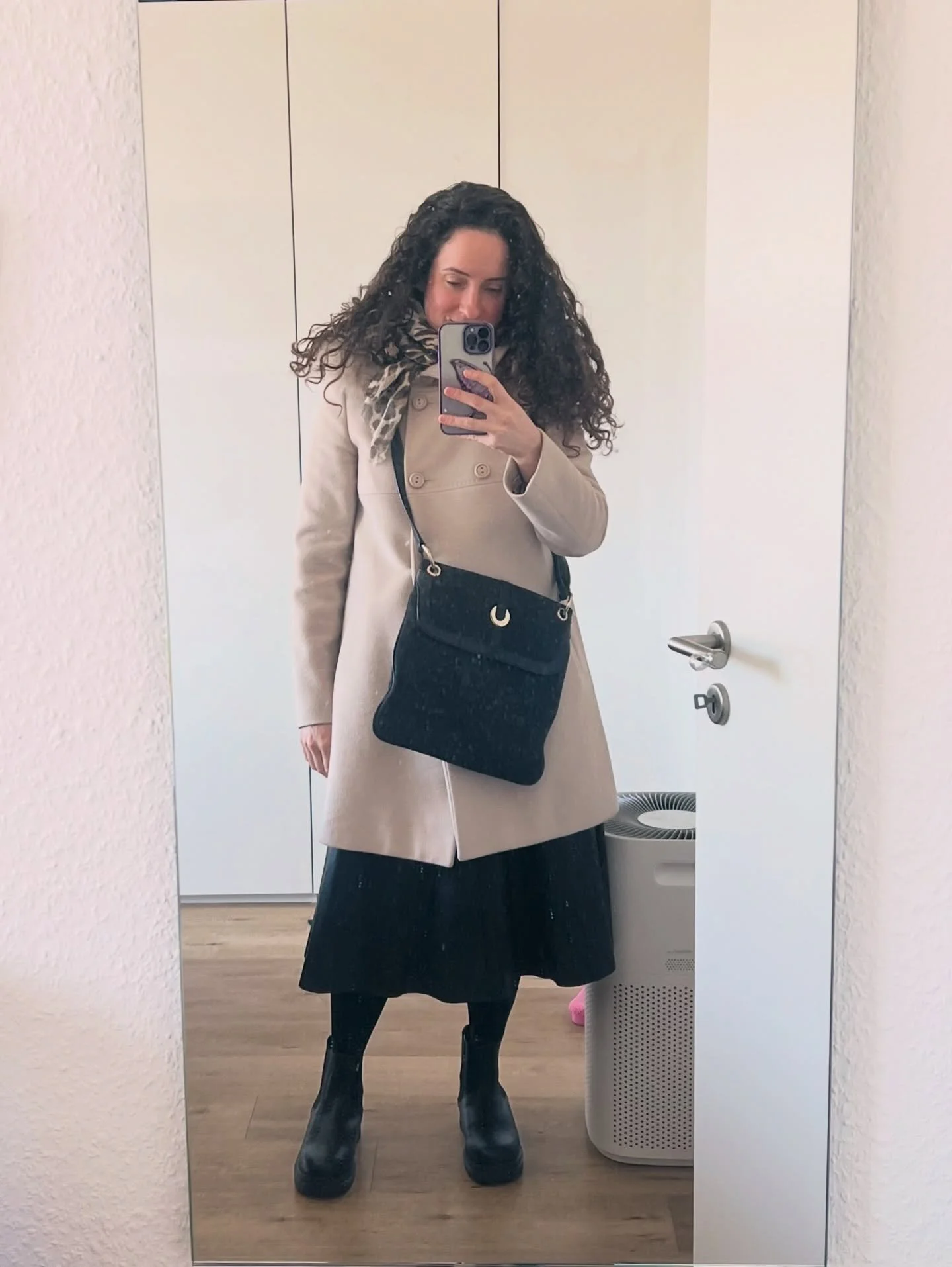 #tourdiaries &mdash; final chapter (for now) 🕊️

Back in my second home. 
The skies are grey, the air is cold, and I&rsquo;m wrapped in layers again&hellip; but the warmth never really left.

Birthday flowers, thick socks, heavy coats &mdash; and a 
